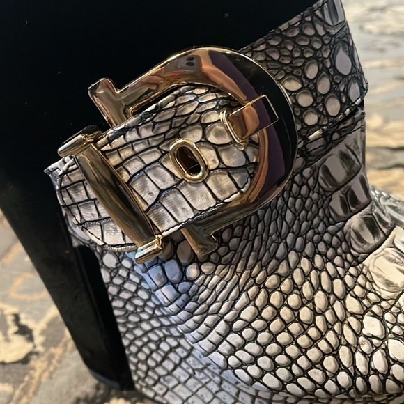 Christian Soriano platform snake booties - Picture 7 of 15